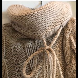 Benetton Cowl Neck Vest